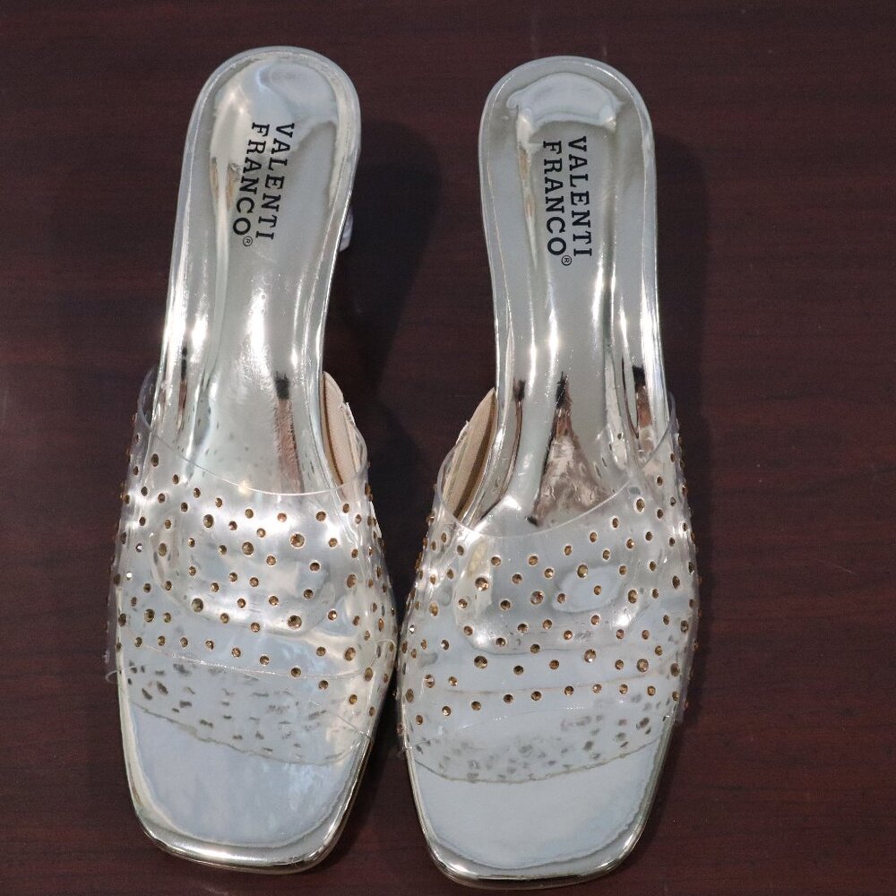 NEW!! VALENTI FRANCO size 8M Sandals